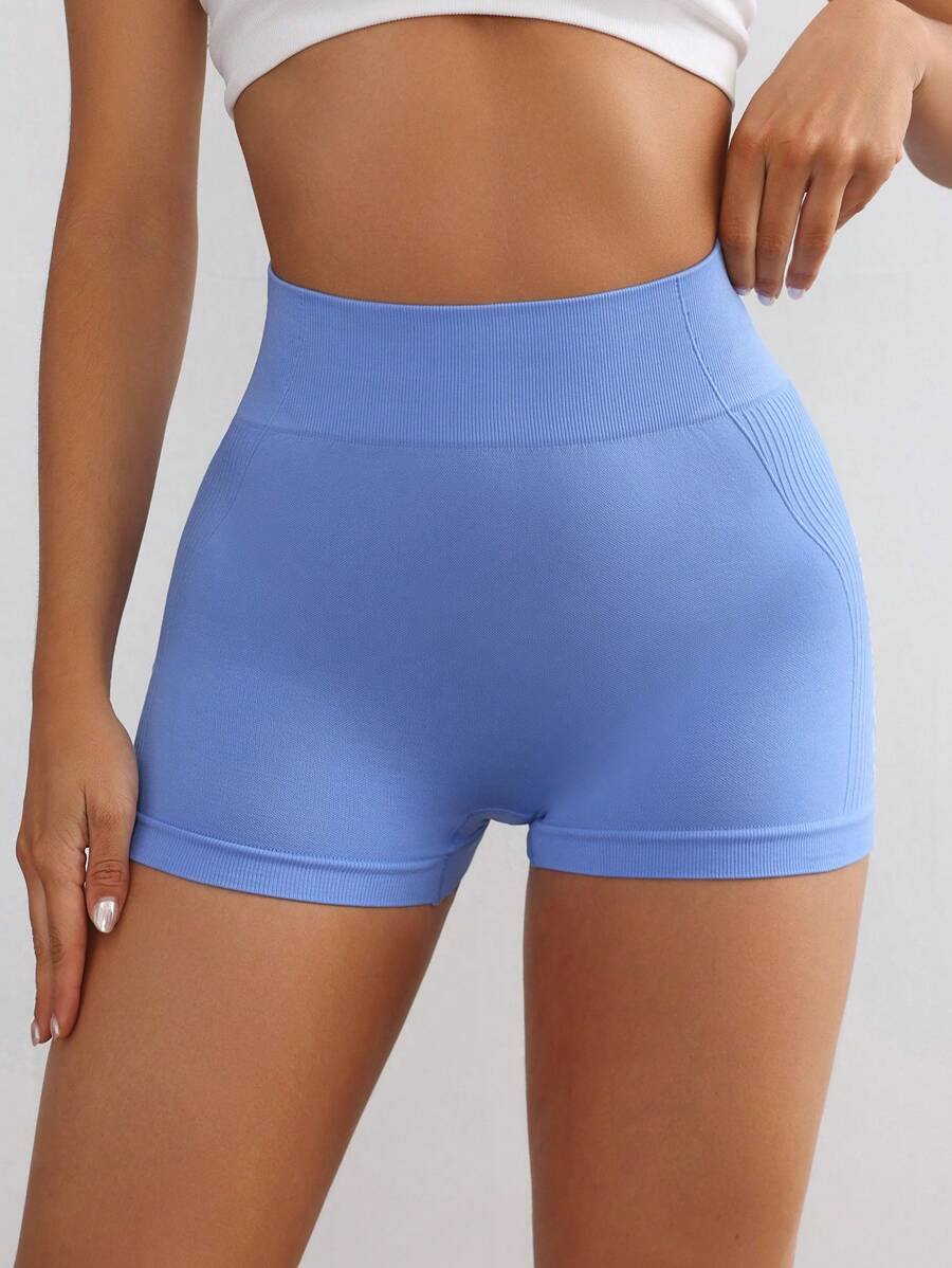 Short Adriana