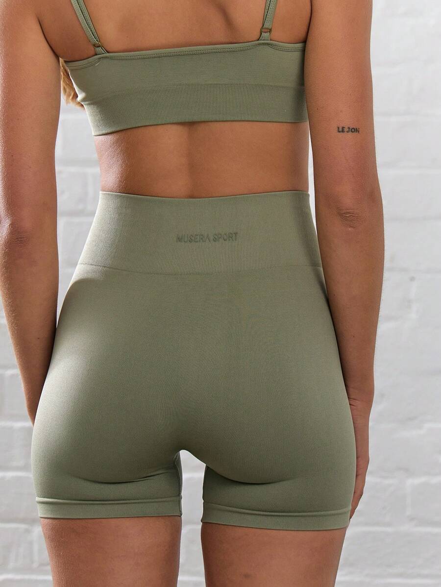 Short Maju
