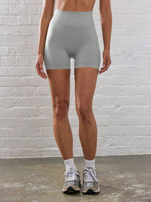 Short Maju